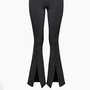 TnaLIFE™ Split Hi-Rise Long Legging